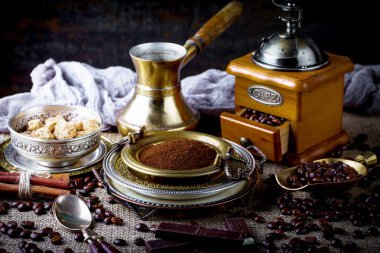 Eski arka plan üzerinde kahve siyah