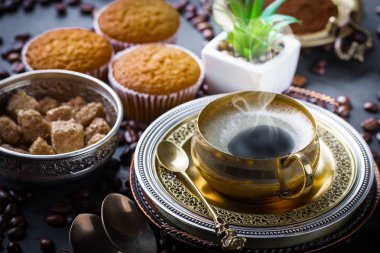 Eski arka plan üzerinde kahve siyah