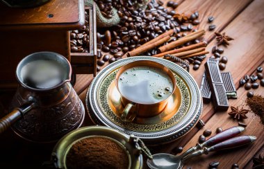 Eski arka plan üzerinde kahve siyah