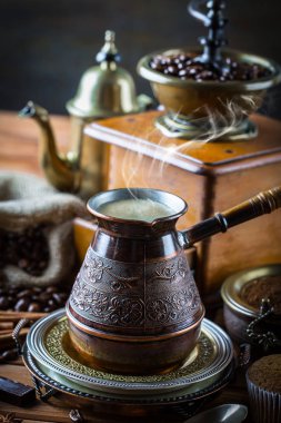 Eski arka plan üzerinde kahve siyah