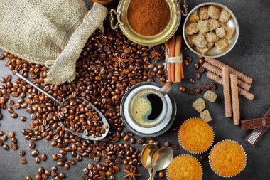 Eski arka plan üzerinde kahve siyah