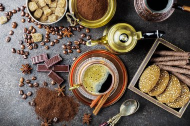 Eski arka plan üzerinde kahve siyah