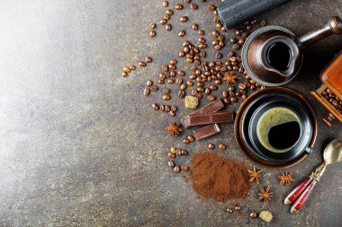 Eski arka plan üzerinde kahve siyah