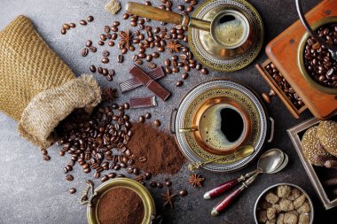 Eski arka plan üzerinde kahve siyah