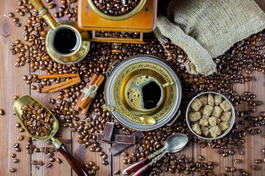 Eski arka plan üzerinde kahve siyah