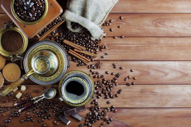 Eski arka plan üzerinde kahve siyah