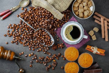 Eski arka plan üzerinde kahve siyah