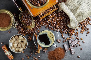 Eski arka plan üzerinde kahve siyah