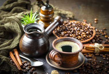 Eski arka plan üzerinde kahve siyah