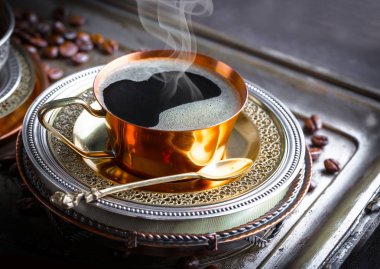 Eski arka plan üzerinde kahve siyah