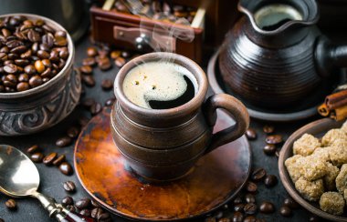 Eski arka plan üzerinde kahve siyah