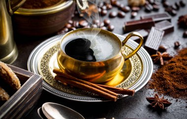 Eski arka plan üzerinde kahve siyah