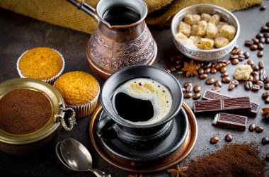 Eski arka plan üzerinde kahve siyah