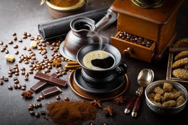 Eski arka plan üzerinde kahve siyah