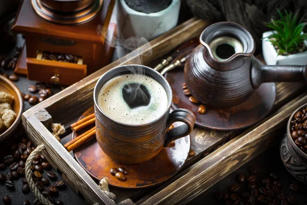 Eski Arka Plan Üzerinde Kahve Siyah — Stok fotoğraf