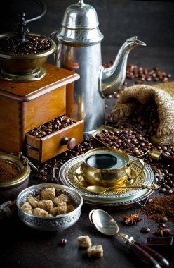 Eski arka plan üzerinde kahve siyah