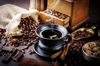 Eski arka plan üzerinde kahve siyah