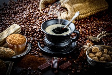 Eski arka plan üzerinde kahve siyah