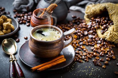 Eski arka plan üzerinde çay