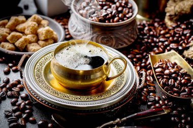 Eski arka plan üzerinde kahve siyah