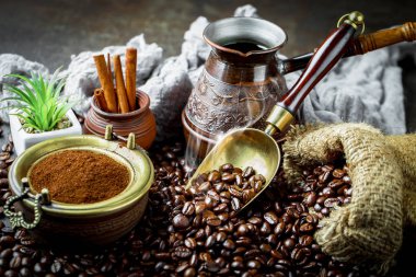 Eski arka plan üzerinde kahve siyah