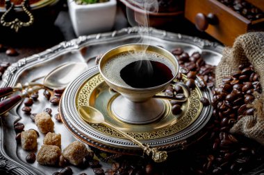 Eski arka plan üzerinde kahve siyah