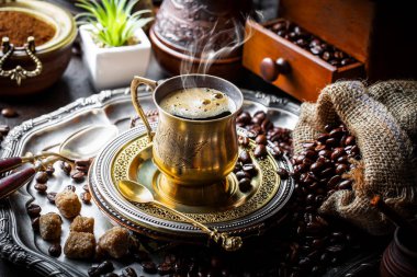 Eski arka plan üzerinde kahve siyah