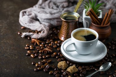 Eski arka plan üzerinde kahve siyah