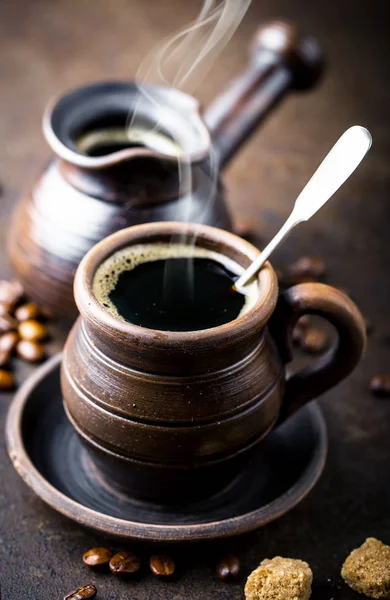 Café Negro Sobre Fondo Viejo — Foto de Stock