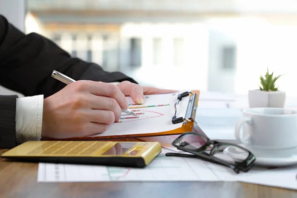 Vrouwelijke Handen Met Objecten Voor Bedrijf — Stockfoto