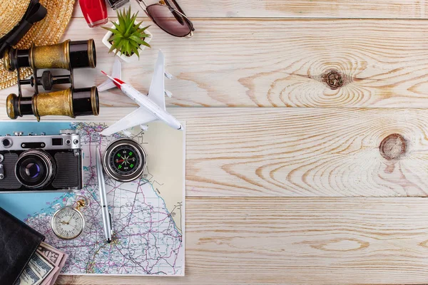 Artículos Accesorios Para Viajero Fondo Viejo Sobre Mesa —  Fotos de Stock