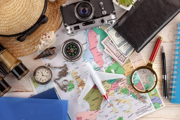 Artículos Accesorios Para Viajero Fondo Viejo Sobre Mesa — Foto de Stock