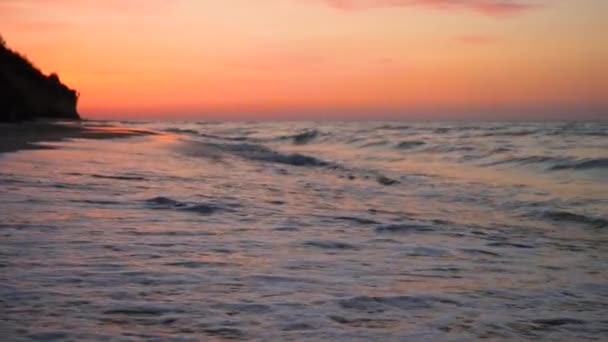 Рассвет Над Морским Утренним Пляжем — стоковое видео