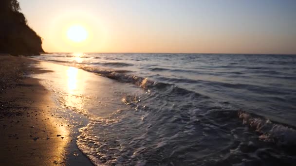 Răsărit Soare Peste Plaja Dimineață Mării — Videoclip de stoc
