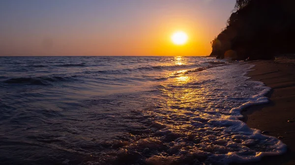 Wschód Słońca Nad Morzem Porannej Plaży — Zdjęcie stockowe