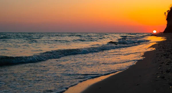 Wschód Słońca Nad Morzem Porannej Plaży — Zdjęcie stockowe