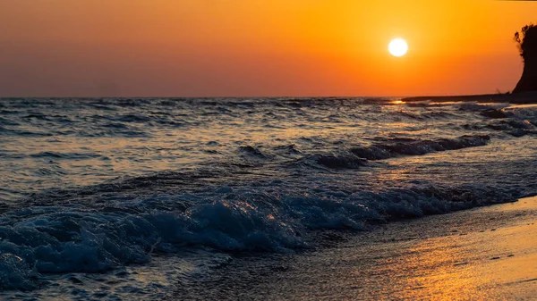 Рассвет Над Морским Утренним Пляжем — стоковое фото