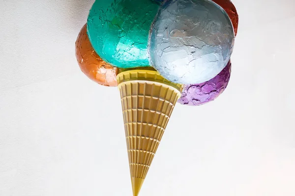 Cono Helado Colorido Artificial — Foto de Stock