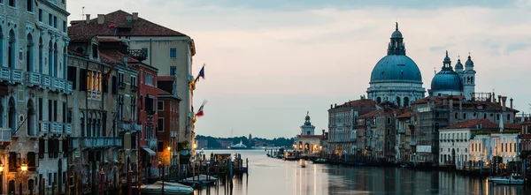 Sunrise Venice Smooth Water Canal — Stock Photo, Image