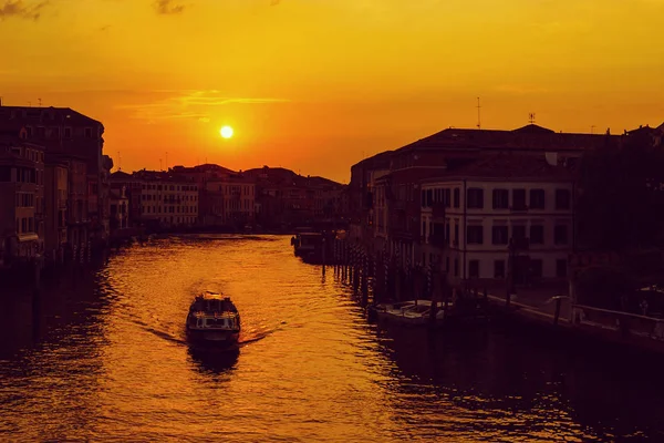 Erstaunlicher Goldener Sonnenaufgang Venedig — Stockfoto