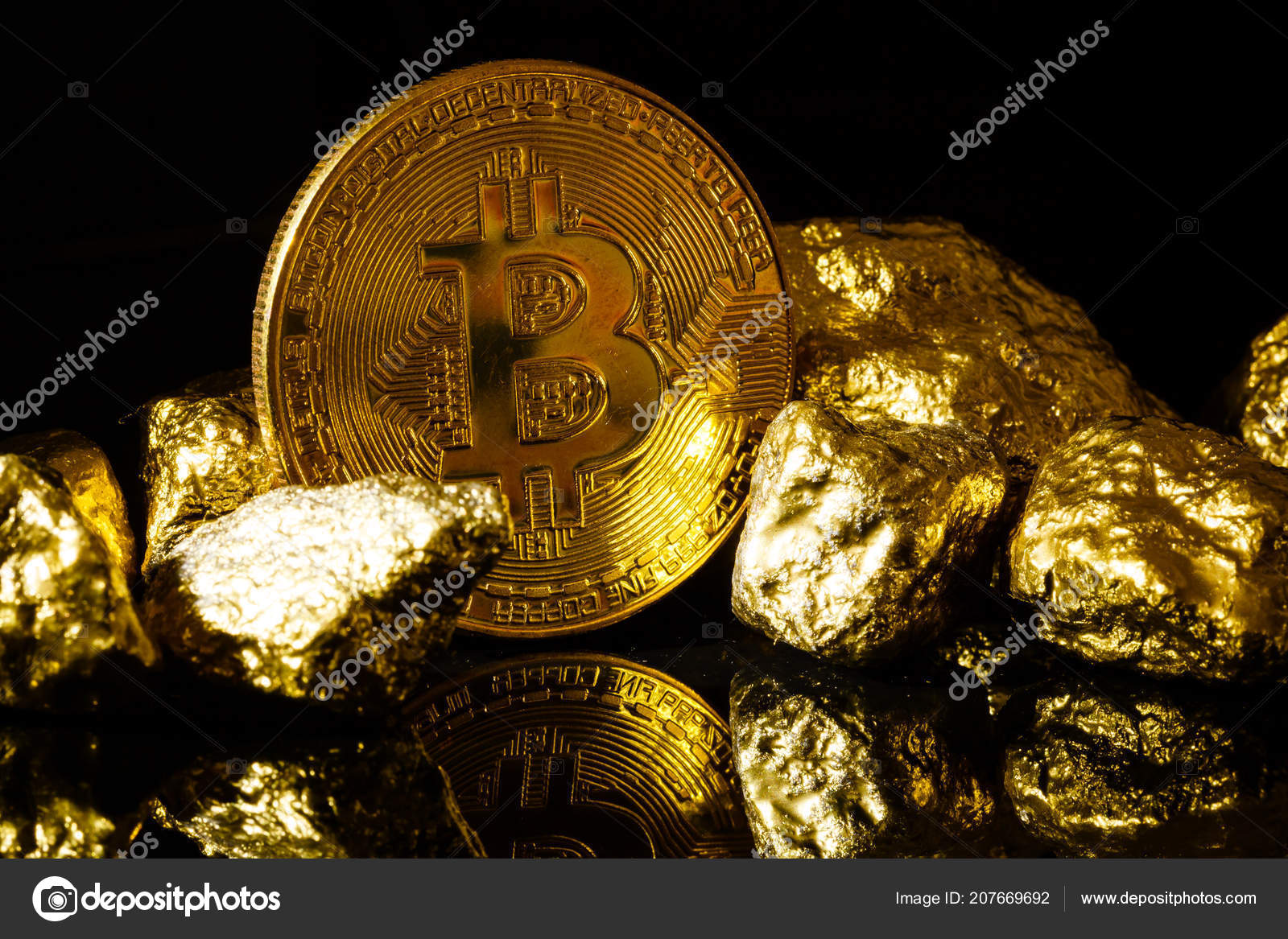 Bitcoin Coin Mound Gold Nuggets Bitcoin Cryptocurrency — Stock Photo ©  sinenkiy #207669692