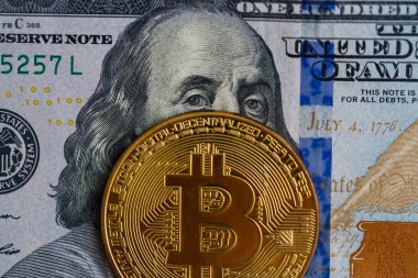Yüz dolar üzerinde bir bitcoin kapatmak makro çekim faturaları 