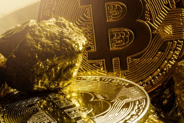 Bitcoins Oro Montículo Bitcoins Oro Negocio Criptomoneda — Foto de Stock