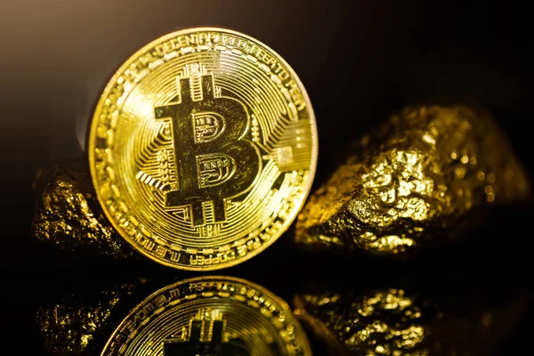 Bitcoin Oro Montículo Oro Concepto Negocio Criptomoneda Bitcoin — Foto de Stock