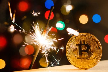 Noel bengal ışıklar zemin üzerine altın bitcoin