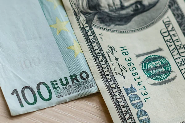 Honderd Dollar Bill Honderd Euro Bill Financiën Uitwisseling Concept — Stockfoto