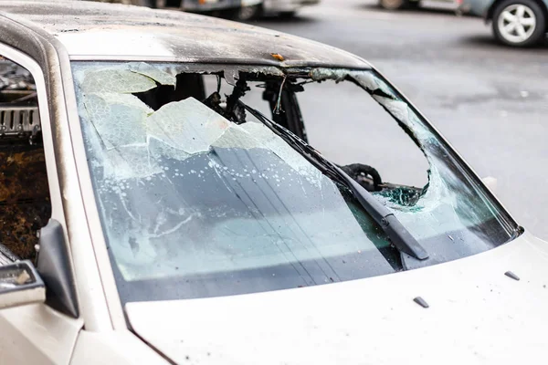 Unfallauto Mit Zerbrochener Frontscheibe Unfallkonzept — Stockfoto