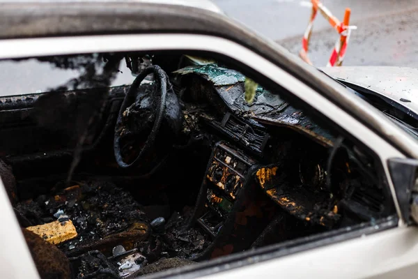 壊れたフロント ガラス輸送 事故概念でクラッシュした車 — ストック写真