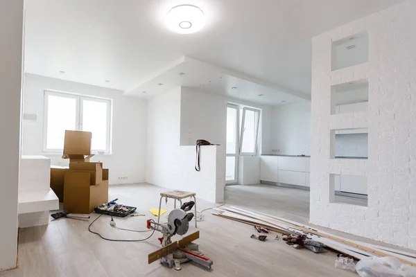 İç daire tadilat ve inşaat (yeni model duvar Alçıpan veya Alçıpan sırasında malzeme ile)