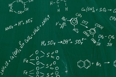 Molekül modelleri ve arka plan gemide formülleri